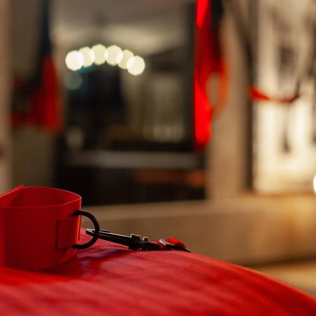 Royal Hot Jucuzzi Apartment Λβιβ Εξωτερικό φωτογραφία