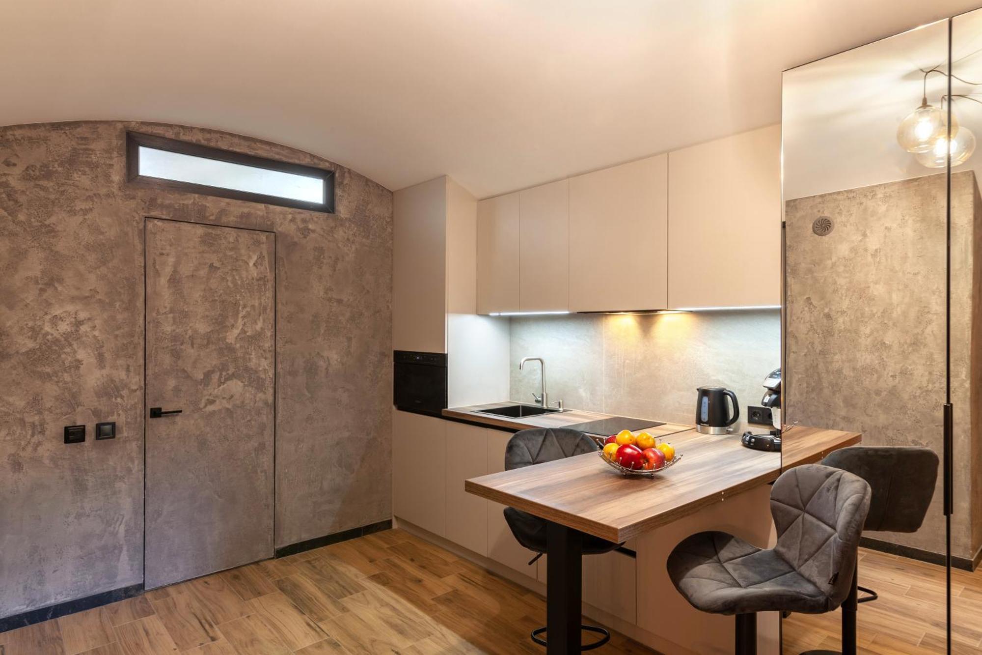Royal Hot Jucuzzi Apartment Λβιβ Εξωτερικό φωτογραφία